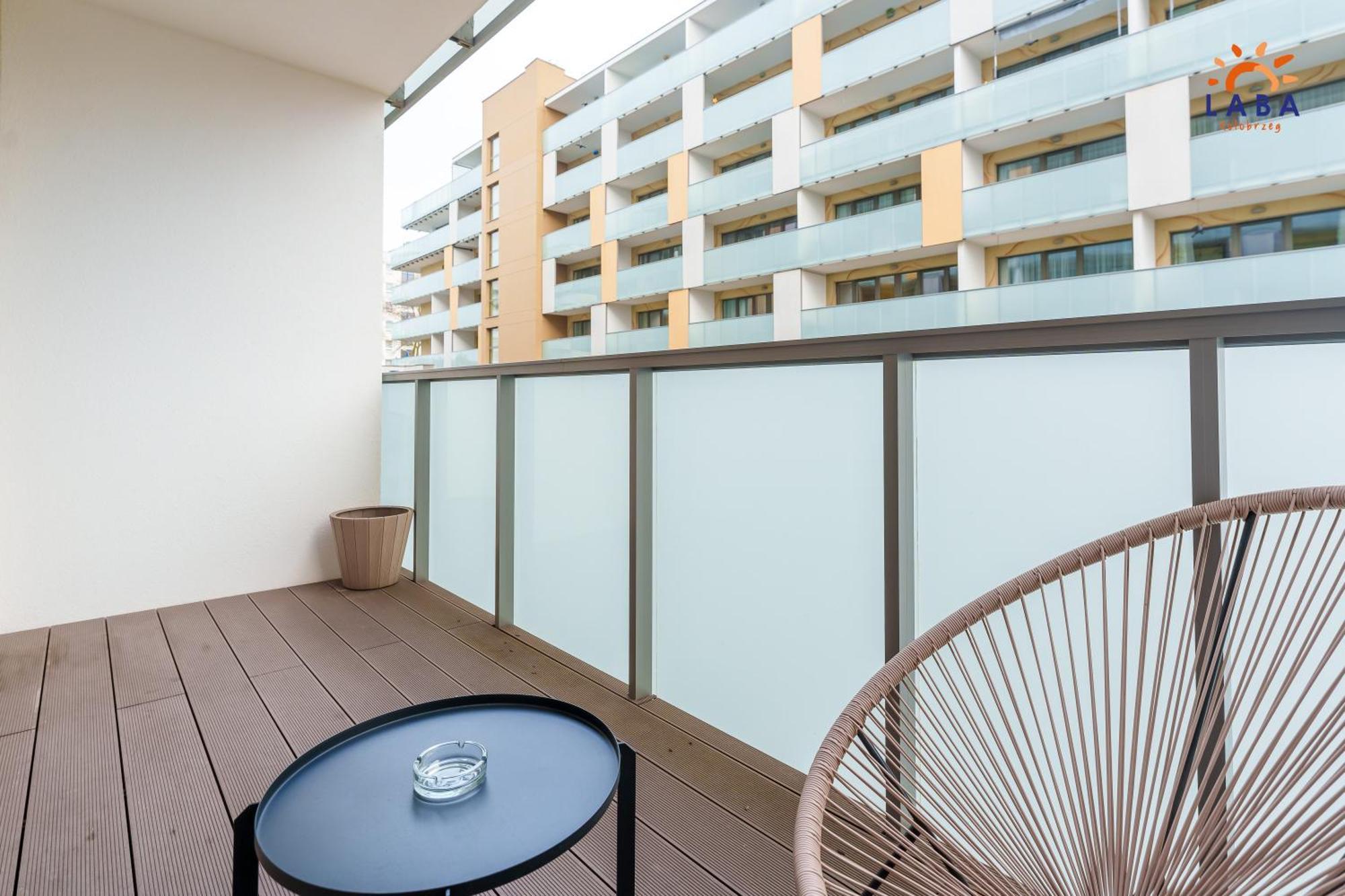 Laba Kolobrzeg Apartamenty Kasprowicza 20Ab Екстер'єр фото