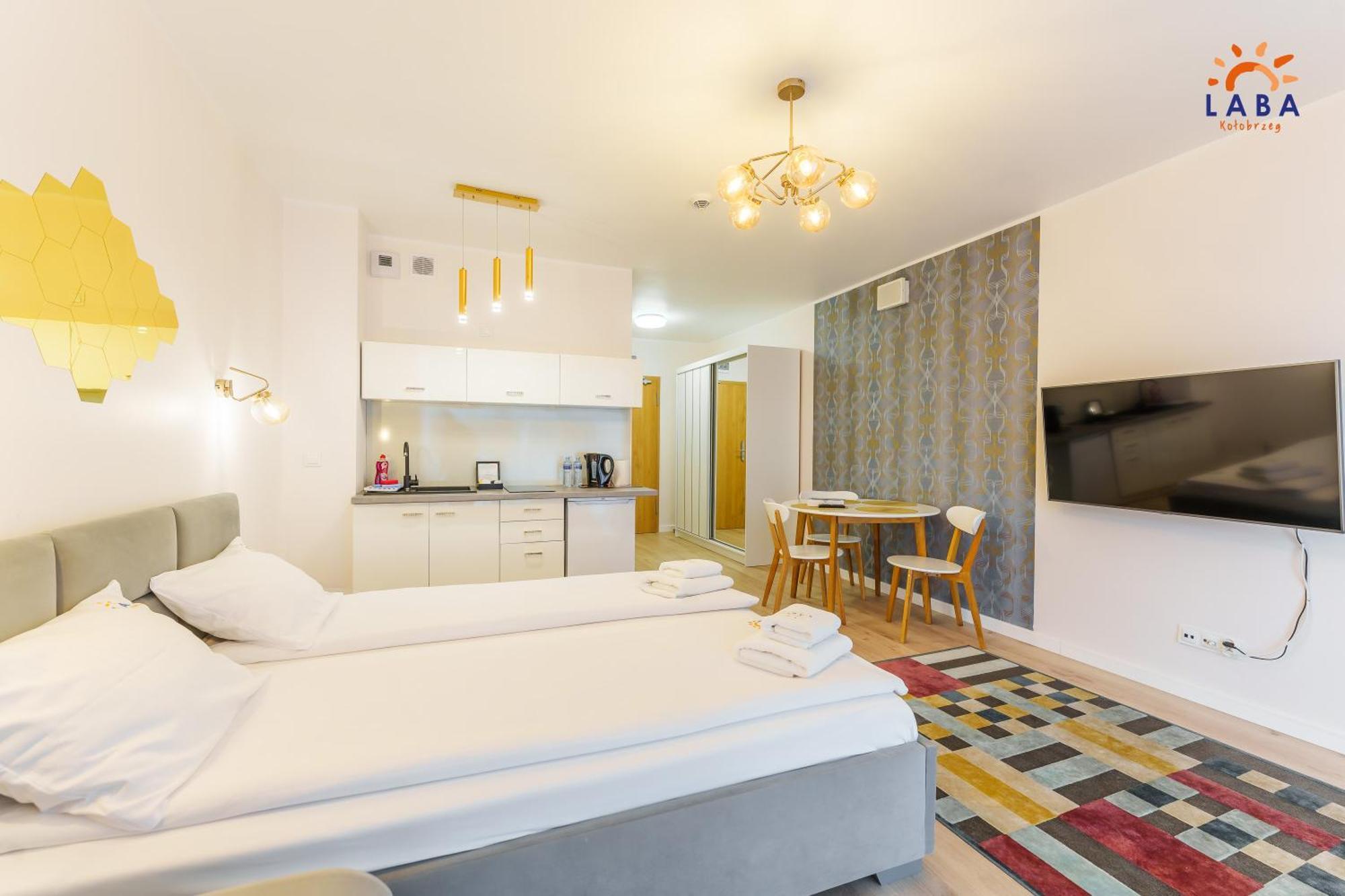 Laba Kolobrzeg Apartamenty Kasprowicza 20Ab Екстер'єр фото