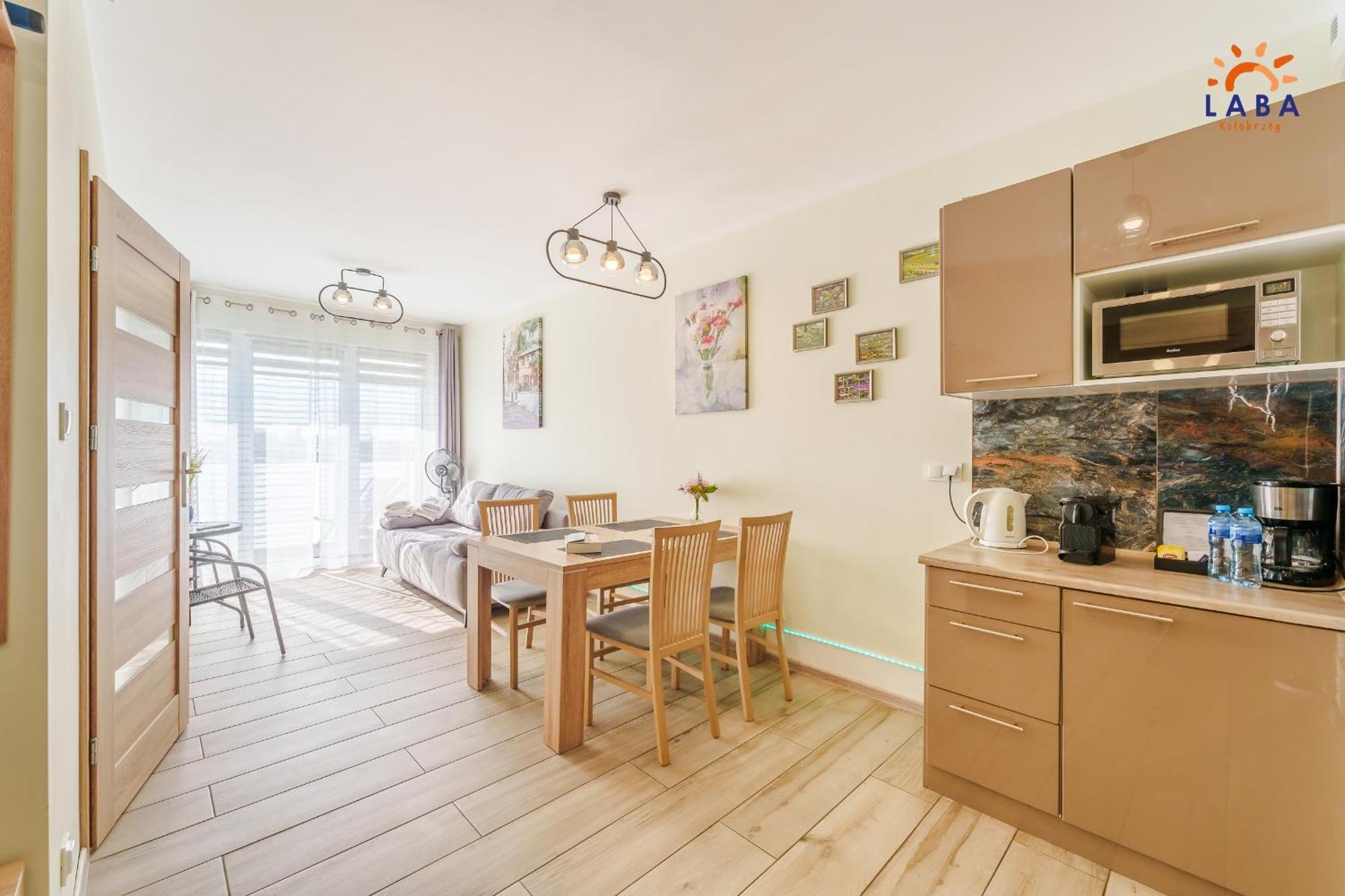 Laba Kolobrzeg Apartamenty Kasprowicza 20Ab Екстер'єр фото