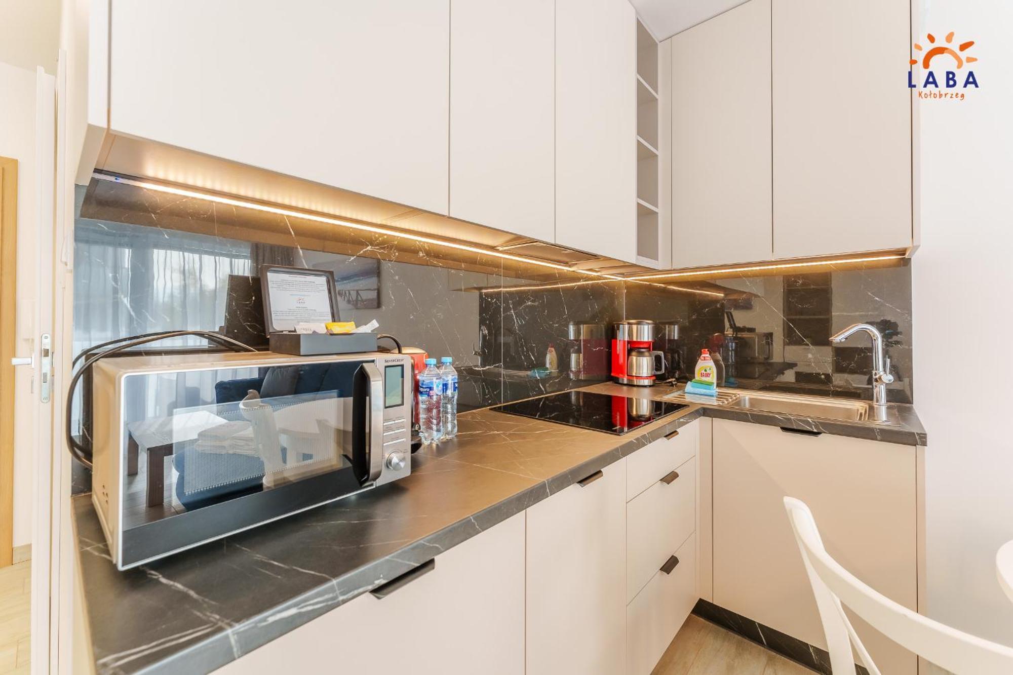 Laba Kolobrzeg Apartamenty Kasprowicza 20Ab Екстер'єр фото