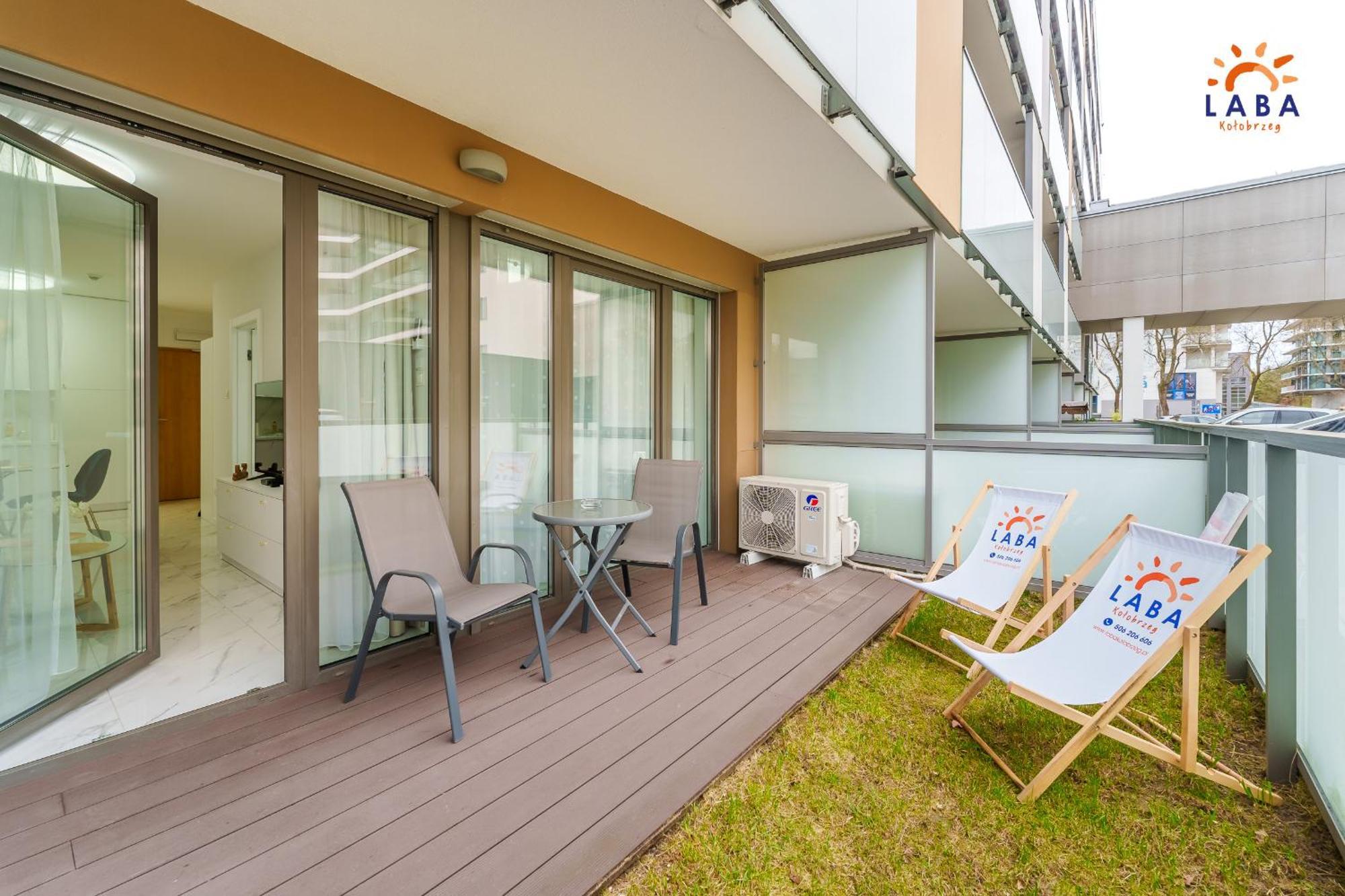 Laba Kolobrzeg Apartamenty Kasprowicza 20Ab Екстер'єр фото