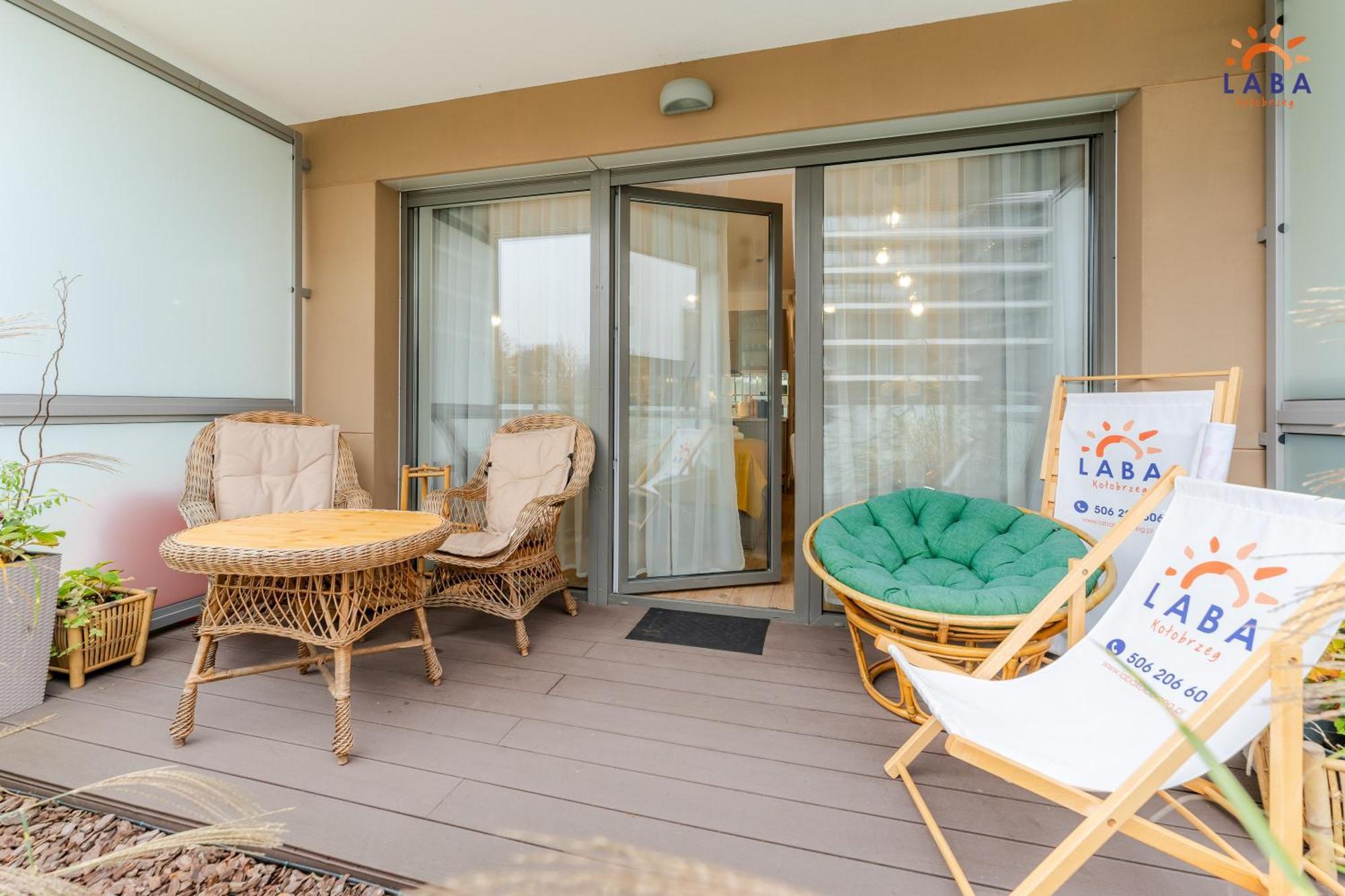 Laba Kolobrzeg Apartamenty Kasprowicza 20Ab Екстер'єр фото
